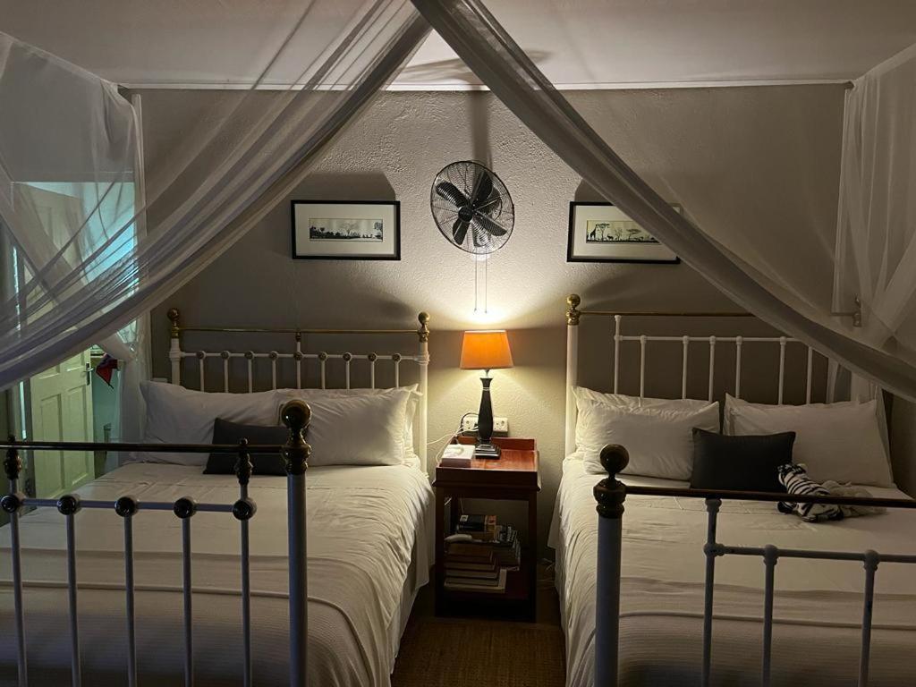 アシュボーン ヘイジービュー Bed & Breakfast エクステリア 写真